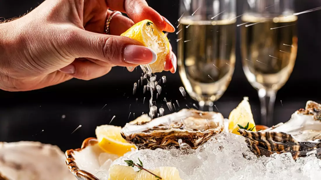 Romantik auf dem Teller: Mit Meeresfrüchten wird das Valentinstags-Dinner zum sinnlichen Erlebnis - Bild: presseportal.de