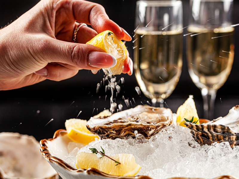 Romantik auf dem Teller: Mit Meeresfrüchten wird das Valentinstags-Dinner zum sinnlichen Erlebnis - Foto: presseportal.de