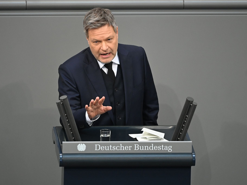 Robert Habeck (Bündnis 90/Die Grünen) spricht im Bundestag. - Foto: Sarah Knorr/dpa