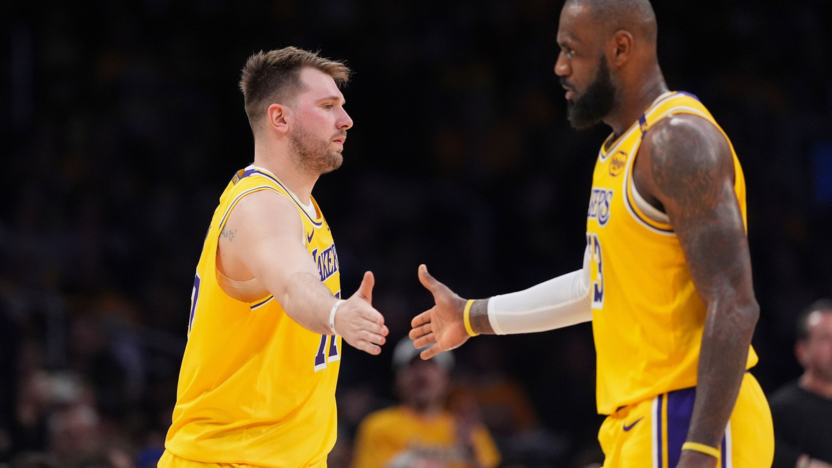 Luka Doncic bei seinem Debüt für die Los Angeles Lakers.  - Foto: Mark J. Terrill/AP/dpa