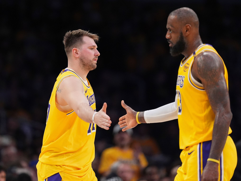 Luka Doncic bei seinem Debüt für die Los Angeles Lakers.  - Foto: Mark J. Terrill/AP/dpa