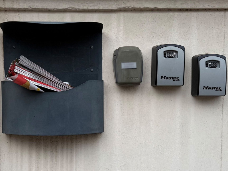 Spanien hat die Löschung von mehr als 65.000 Airbnb-Anzeigen angeordnet. Sie würden gegen gesetzliche Vorschriften verstoßen.   - Foto: Christoph Sator/dpa