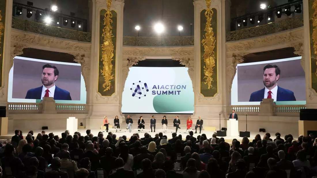 US-Vizepräsident J.D. Vance spricht während des Aktionsgipfels für künstliche Intelligenz in Paris. - Bild: Michel Euler/AP/dpa