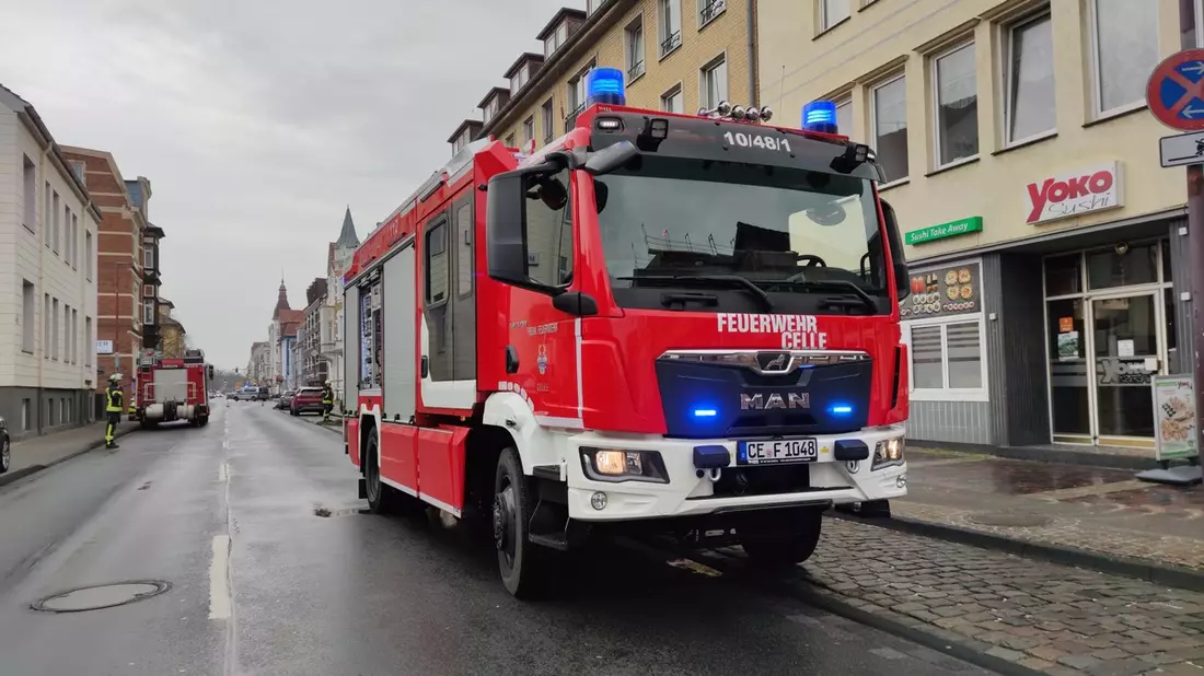 FW Celle: Erstmeldung - Balkonbrand - Bild: presseportal.de
