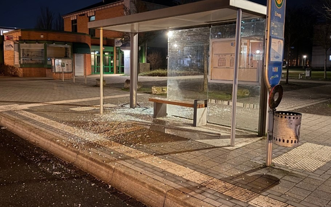 POL-GÖ: (62/2025) Bushaltestelle in Grone erneut beschädigt - Rund 1.000 Euro Schaden, Täter unbekannt - Foto: presseportal.de
