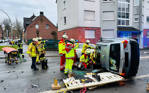 FW-GLA: Verkehrsunfall mit eingeklemmter schwerverletzter Person - Foto: presseportal.de