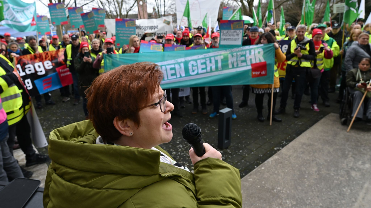 Verdi-Vize Christine Behle kündigt mögliche Eskalation vor Bundestagswahl an. (Archivbild) - Foto: Arne Dedert/dpa
