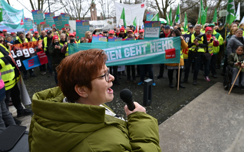 Verdi-Vize Christine Behle kündigt mögliche Eskalation vor Bundestagswahl an. (Archivbild) - Foto: Arne Dedert/dpa Verdi-Vize Christine Behle kündigt mögliche Eskalation vor Bundestagswahl an. (Archivbild) - Foto: Arne Dedert/dpa