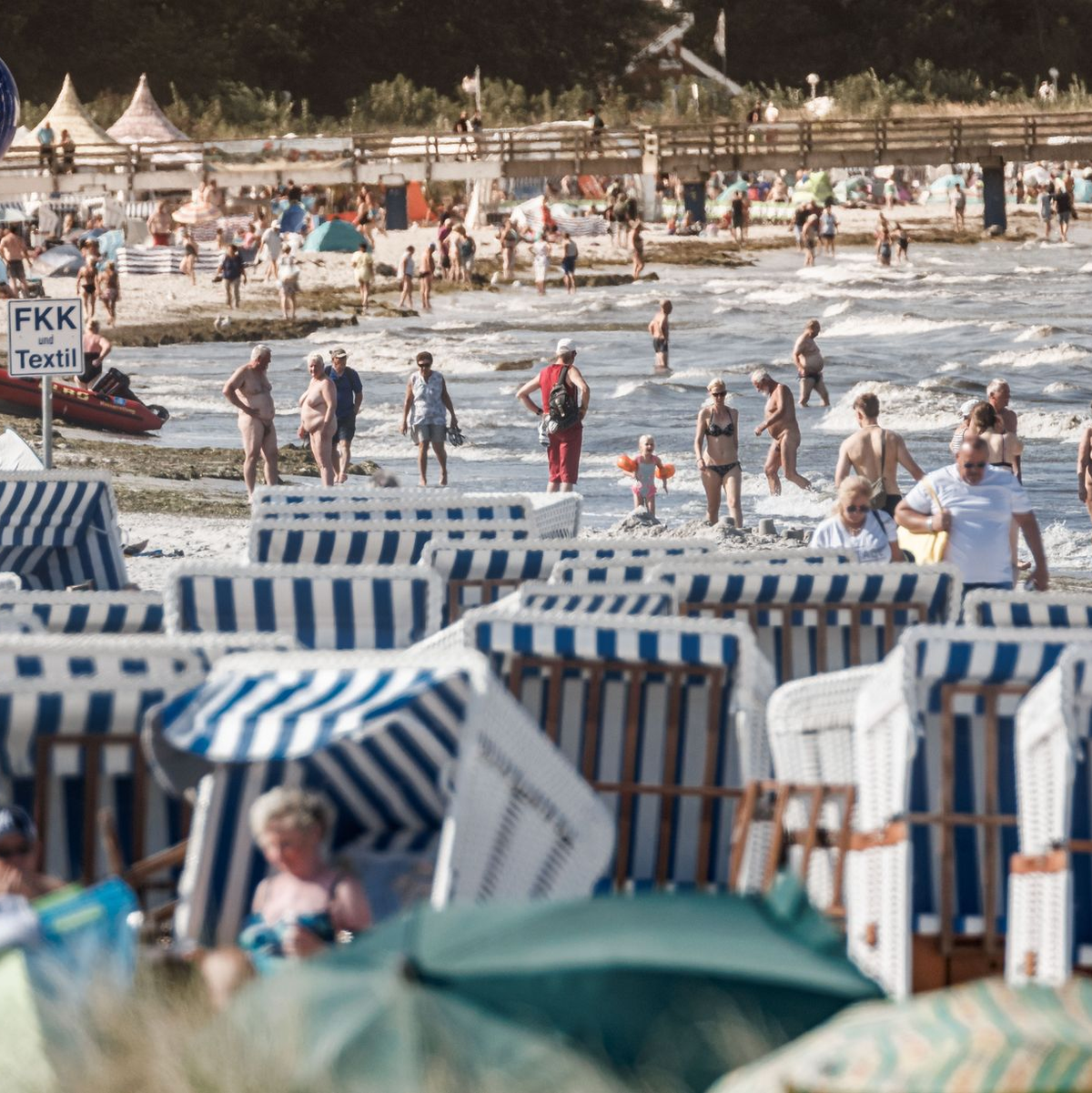 Sehr beliebt bei Inlandsurlauben ist auch die Ostsee. (Archivbild) - Foto: Markus Scholz/dpa