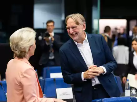 Fordert eine harte Verhandlungsführung von EU-Kommissionspräsidentin Ursula von der Leyen: Der SPD-Handelspolitiker Bernd Lange. (Archivbild) - Foto: Philipp von Ditfurth/dpa