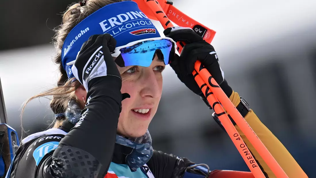 Franziska Preuß ist bereit für die erste Entscheidung der WM. - Bild: Martin Schutt/dpa