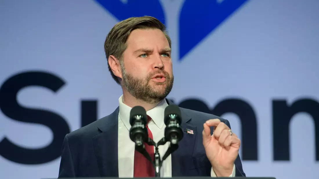 US-Vizepräsident J.D. Vance soll zur Münchner Sicherheitskonferenz an diesem Wochenende kommen. (Archivbild) - Bild: Rod Lamkey/AP/dpa