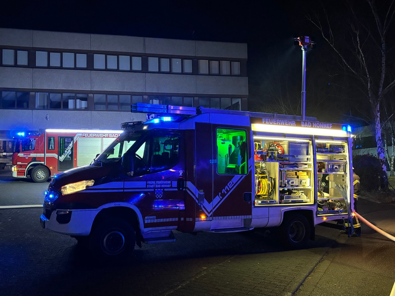 FW Bad Honnef: Brandmeldenlage alarmiert Feuerwehr - Kleinbrand in Keller schnell gelöscht - Foto: presseportal.de
