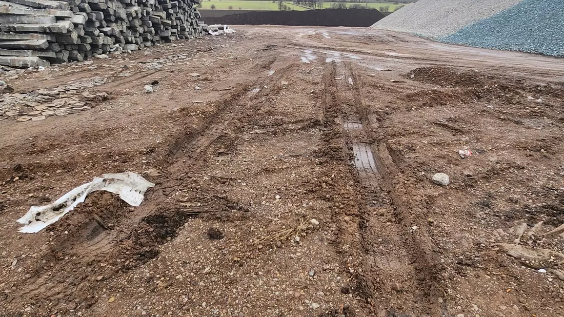 BPOLI EF: Schwerer Fall des Diebstahls, Zeugen gesucht - Bild: presseportal.de