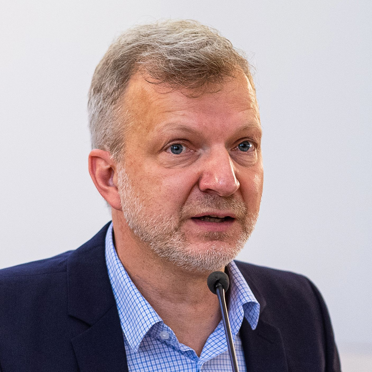 Der Historiker Thomas Großbölting wurde bei dem schweren ICE-Unfall in Hamburg tödlich verletzt. - Foto: Guido Kirchner/dpa