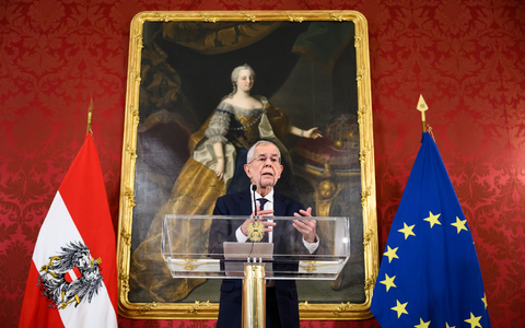 Der Präsident kritisiert die mangelnde Kompromissbereitschaft in der österreichischen Politik. - Foto: Max Slovencik/APA/dpa