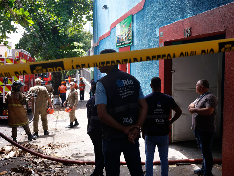 Ein Feuer hat in der Fabrik erheblichen Schaden angerichtet. - Foto: Tânia Rêgo/Agencia Brazil/dpa