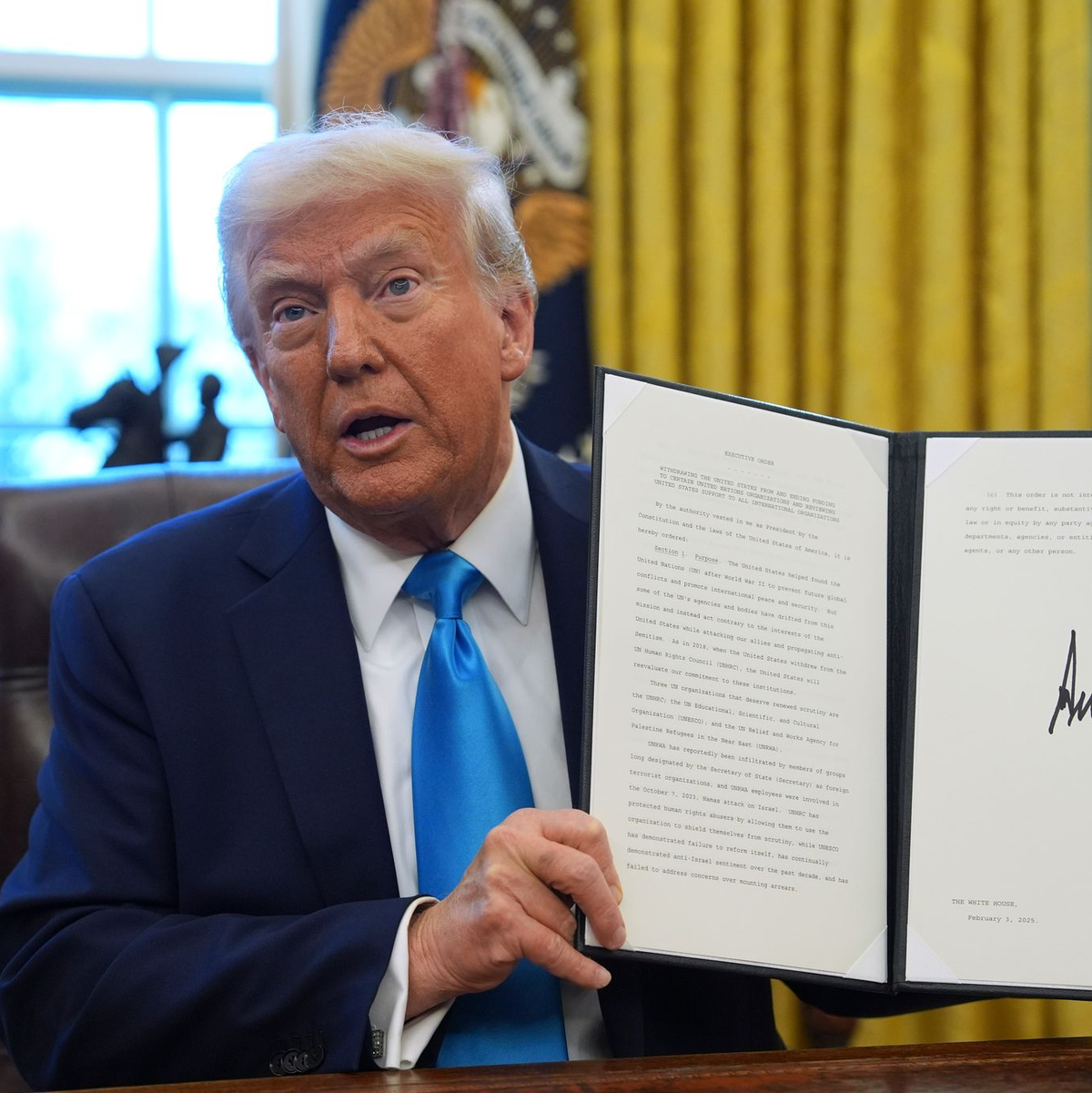 Trump wird nicht müde, immer neue Anordnungen zu unterzeichnen. (Archivbild) - Foto: Evan Vucci/AP/dpa