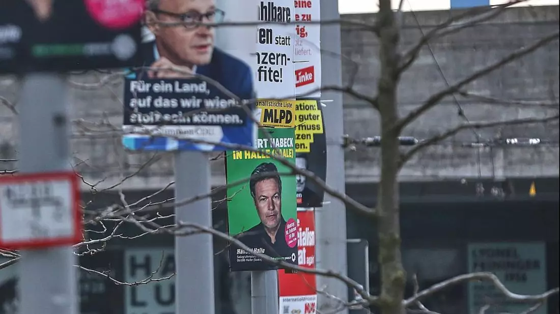 Wahlplakate zur Bundestagswahl am 11.02.2025 - Bild: über dts Nachrichtenagentur
