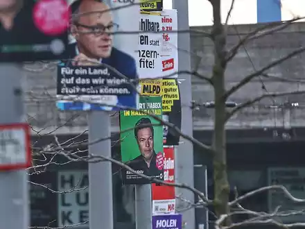 Wahlplakate zur Bundestagswahl am 11.02.2025 - Foto: über dts Nachrichtenagentur