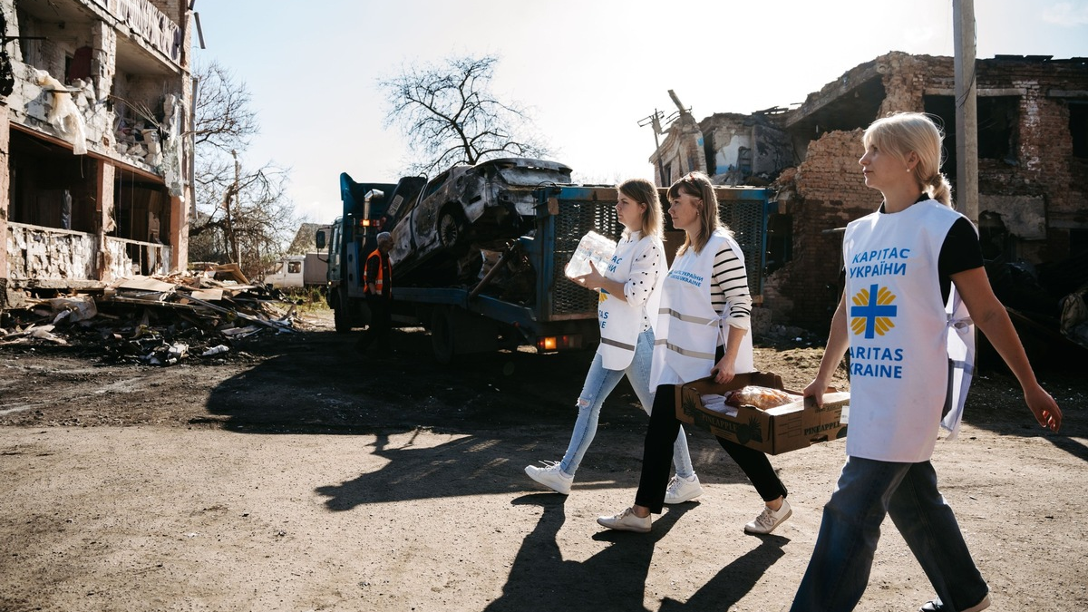 Jahrestag Ukraine-Krieg: Caritas warnt vor wachsender Not / Caritas-Hilfen erreichen 1,5 Millionen Menschen - Sorgen wegen massiver Finanzierungslücke nach drastischen Kürzungen bei USAID - Foto: presseportal.de