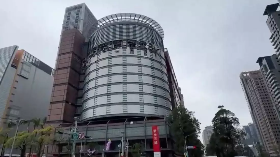 Der Unglücksort lag im 12. Stockwerk eines Einkaufszentrums.  - Bild: Anonymous/TVBS/AP/dpa