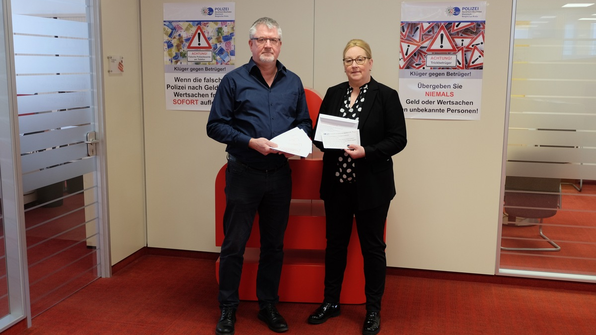 POL-RBK: Wermelskirchen - Polizei und Stadtsparkasse gehen gemeinsam gegen Betrüger vor - Foto: presseportal.de