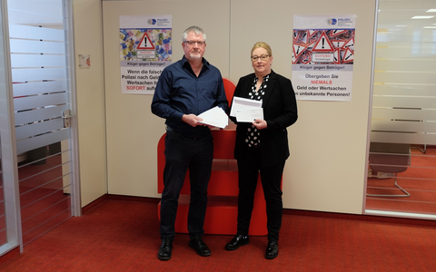 POL-RBK: Wermelskirchen - Polizei und Stadtsparkasse gehen gemeinsam gegen Betrüger vor - Foto: presseportal.de