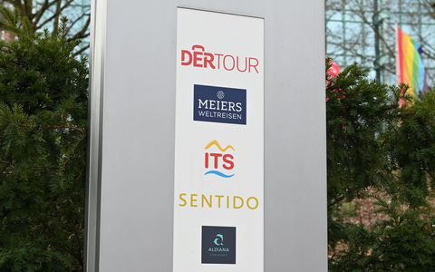 Der Reiseveranstalter Dertour expandiert in der Schweiz (Archivbild). - Foto: Arne Dedert/dpa