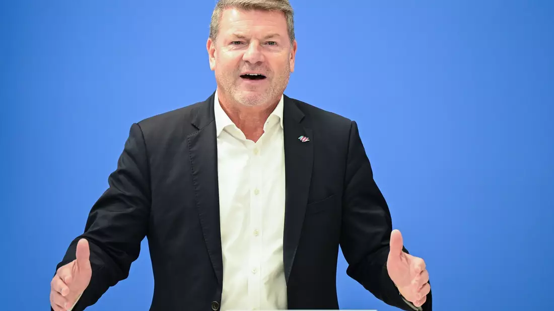 Jens Bischof, Präsident des Bundesverbandes der Deutschen Luftverkehrswirtschaft: In einem Appell an die Politik verlangt ein Bündnis von Verbänden eine Entlastung der Branche (Archivbild) - Bild: Bernd Weißbrod/dpa