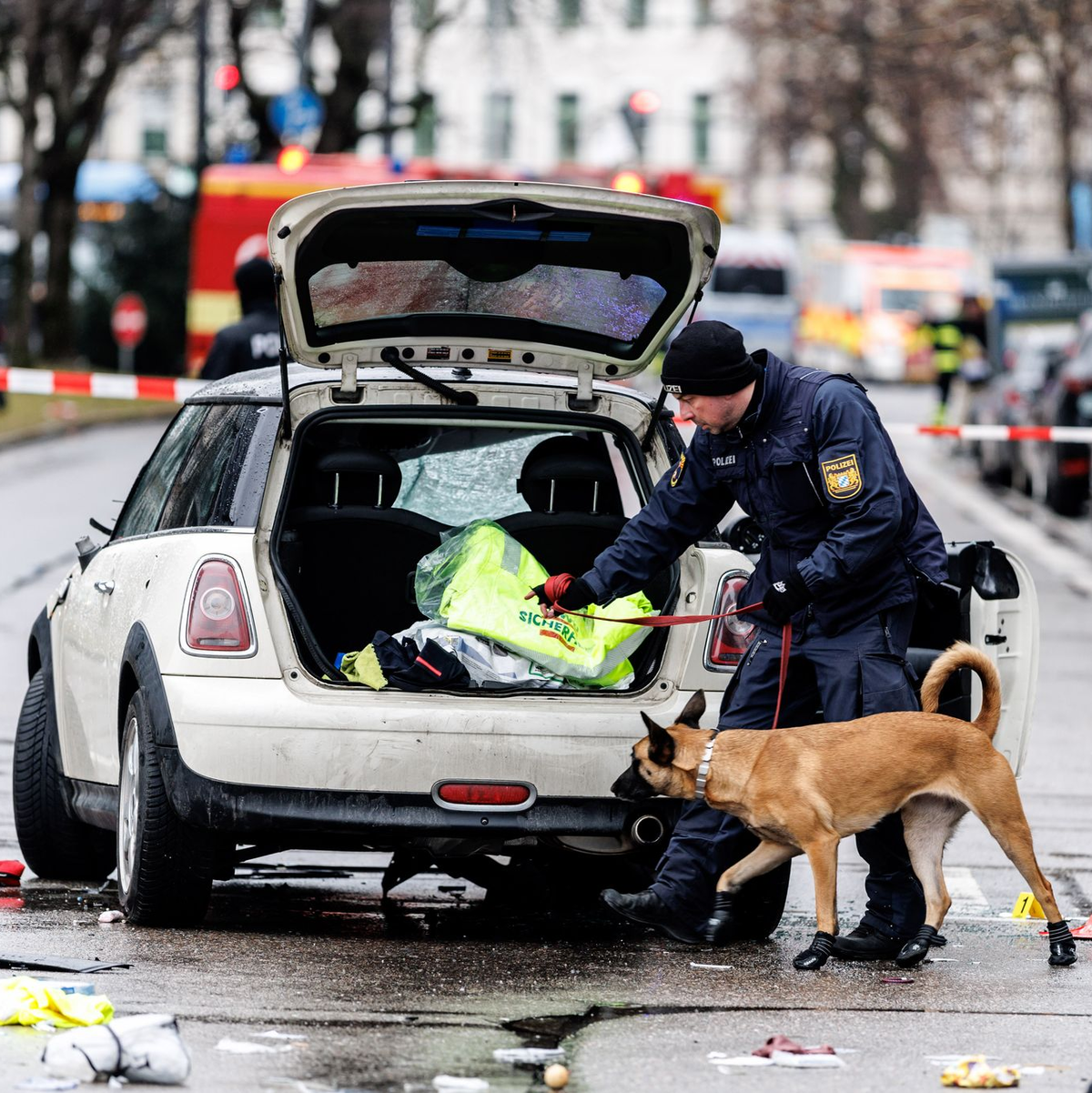 Der Vorfall gegen 10.30 Uhr löste einen Großeinsatz aus. - Foto: Matthias Balk/dpa