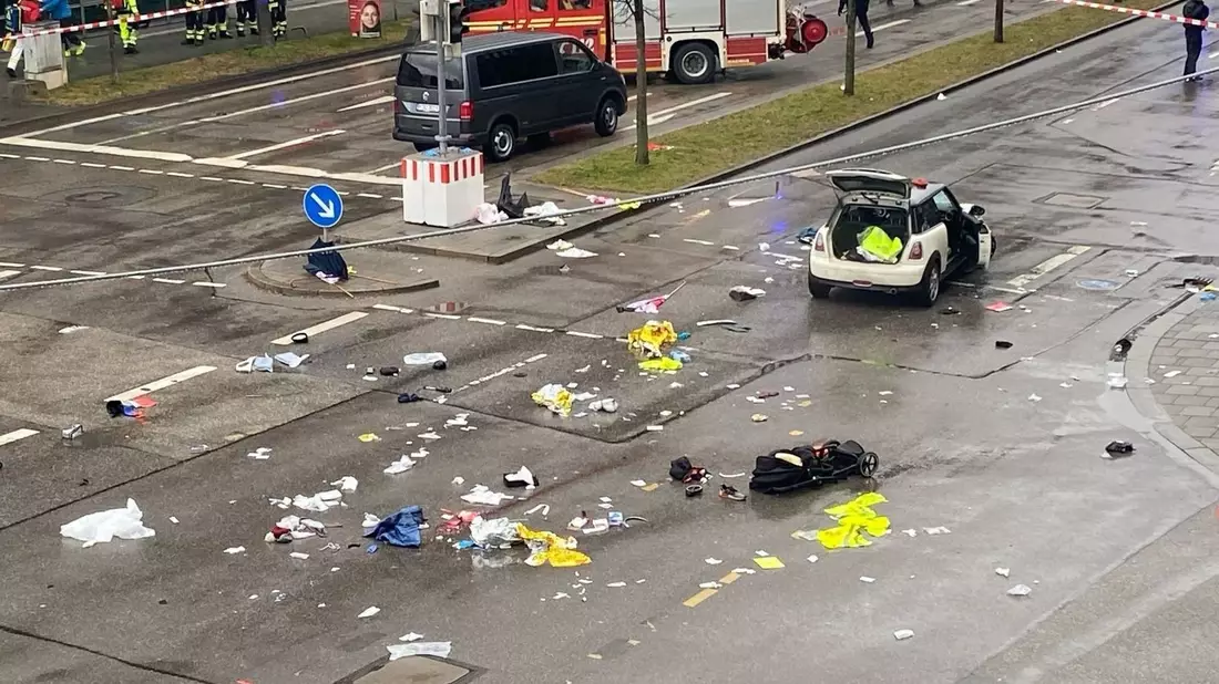 Mindestens 28 Menschen wurden bei dem Vorfall verletzt.  - Bild: Alexa Gräf/dpa