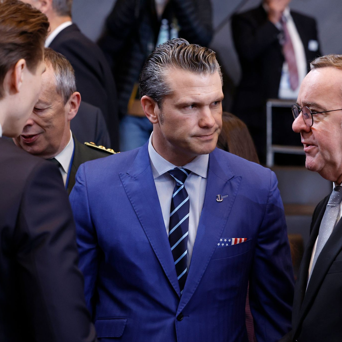 Verteidigungsminister Boris Pistorius reist nach Washington, um mit seinem US-Kollegen Pete Hegseth zu reden. (Archivfoto) - Foto: Geert Vanden Wijngaert/AP/dpa