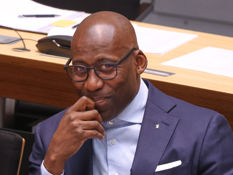 Chialo empfand Scholz Äußerung als verletzend, hält ihn aber nicht für einen Rassisten.  - Foto: Joerg Carstensen/dpa