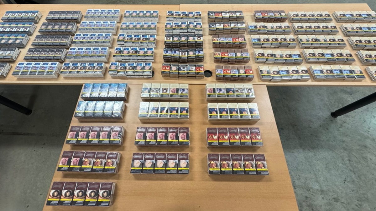 HZA-SW: Dem Zoll ins Netz gegangen - 11.600 Stück unversteuerte Zigaretten aus dem Verkehr gezogen - Foto: presseportal.de