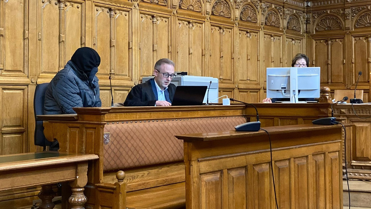 Der ehemalige Tennislehrer erhielt eine Bewährungsstrafe. (Archivfoto) - Foto: Mirjam Uhrich/dpa