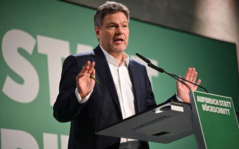 Auch die zweite Prüfung der Plagiatsvorwürfe gegen Robert Habeck durch die Universität Hamburg entlastet den Grünen-Kanzlerkandidaten. (Archivbild) - Foto: Sarah Knorr/dpa