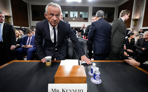 Umstrittene Wahl Trumps: Robert F. Kennedy Jr., der neue Gesundheitsminister. (Archivbild)  - Foto: Ben Curtis/AP/dpa