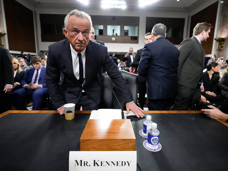 Umstrittene Wahl Trumps: Robert F. Kennedy Jr., der neue Gesundheitsminister. (Archivbild)  - Foto: Ben Curtis/AP/dpa