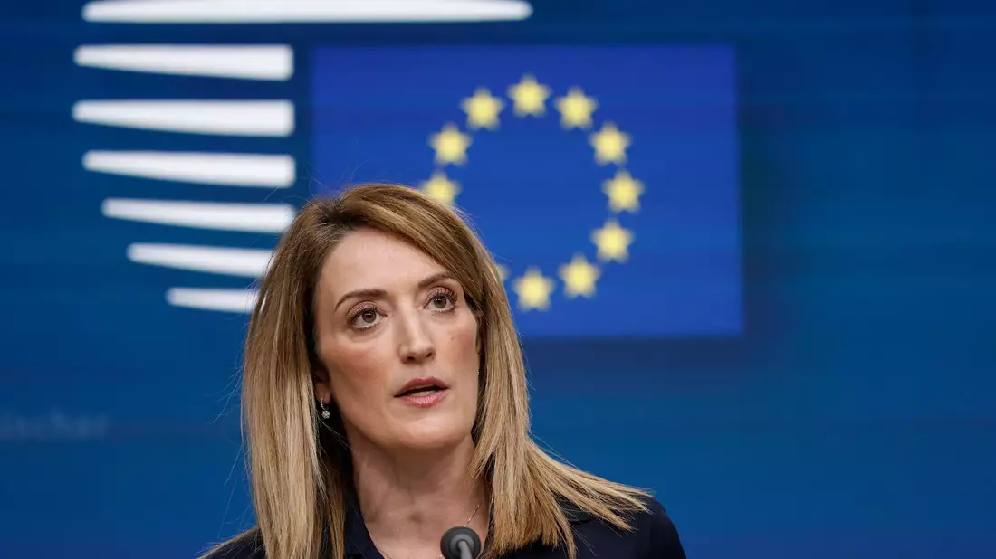 Das Verhältnis zu China bleibe «komplex und facettenreich», sagt EU-Parlamentspräsidentin Roberta Metsola. (Archivbild) - Bild: Omar Havana/AP/dpa