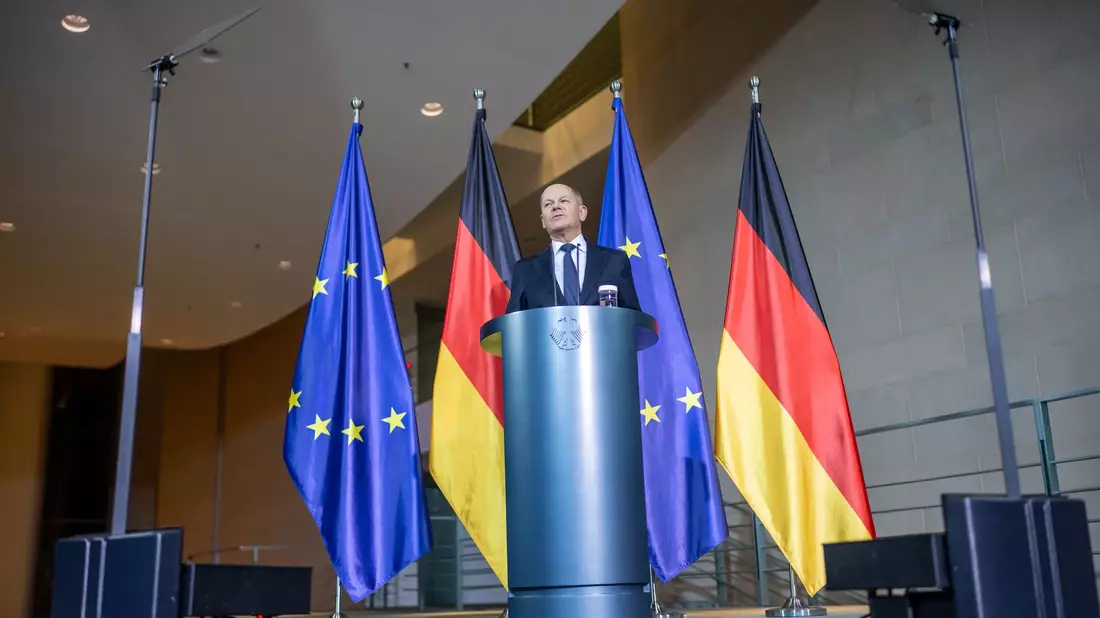 Scholz fand mahnende Worte: «Es geht in diesen Tag um Krieg und Frieden in Europa.» - Bild: Michael Kappeler/dpa