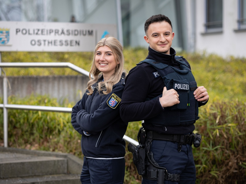 POL-OH: Selina und Serhat: Das sind die ersten zwei osthessischen Cop-Influencer - Foto: presseportal.de