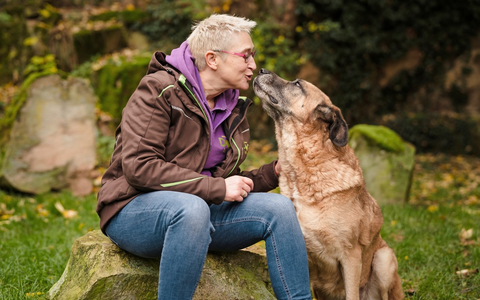 Statt Rosen am Valentinstag bedingungslose Liebe mit dem Hund das ganze Jahr - Foto: presseportal.de