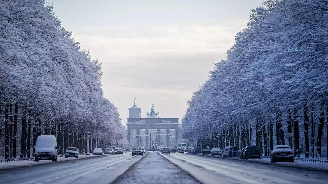 Die kommenden Nächte werden bitterkalt. Zweistellige Minusgrade erwartet der Wetterdienst in manchen Teilen Deutschlands.  - Bild: Kay Nietfeld/dpa