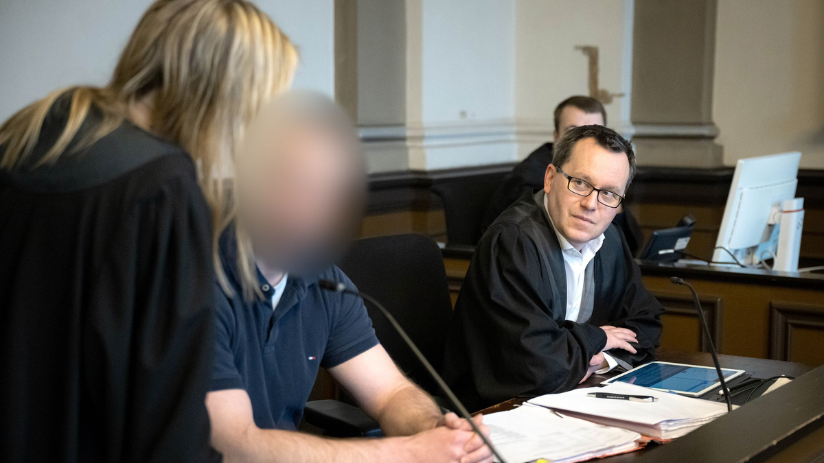 Der angeklagte Soldat räumte die Mordserie vor Gericht ein. - Foto: Sina Schuldt/dpa