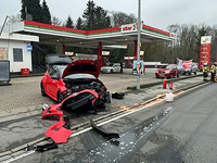 POL-ME: Beim Einfahren in den fließenden Verkehr verunfallt - Wülfrath - 2502056 - Foto: presseportal.de