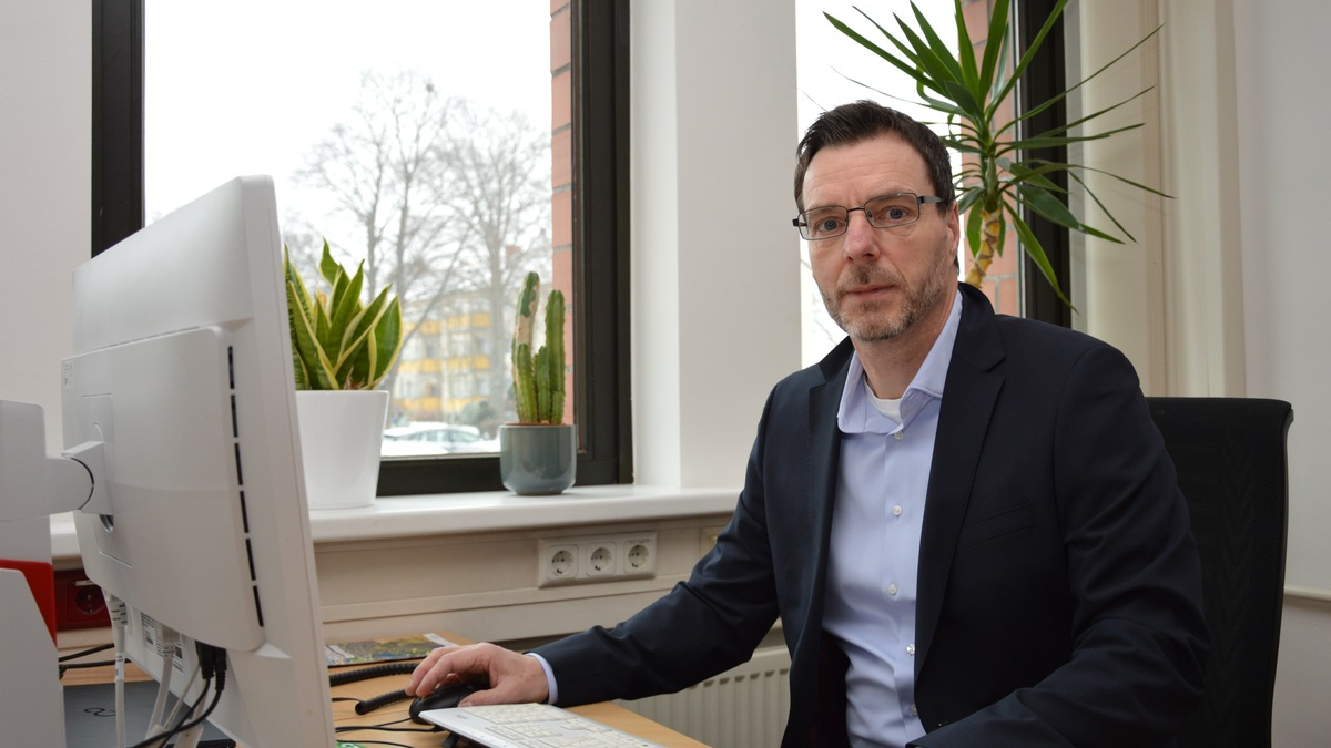 POL-SZ: Pressemitteilung der Polizeiinspektion SZ/PE/WF vom 14.02.2025. - Foto: presseportal.de