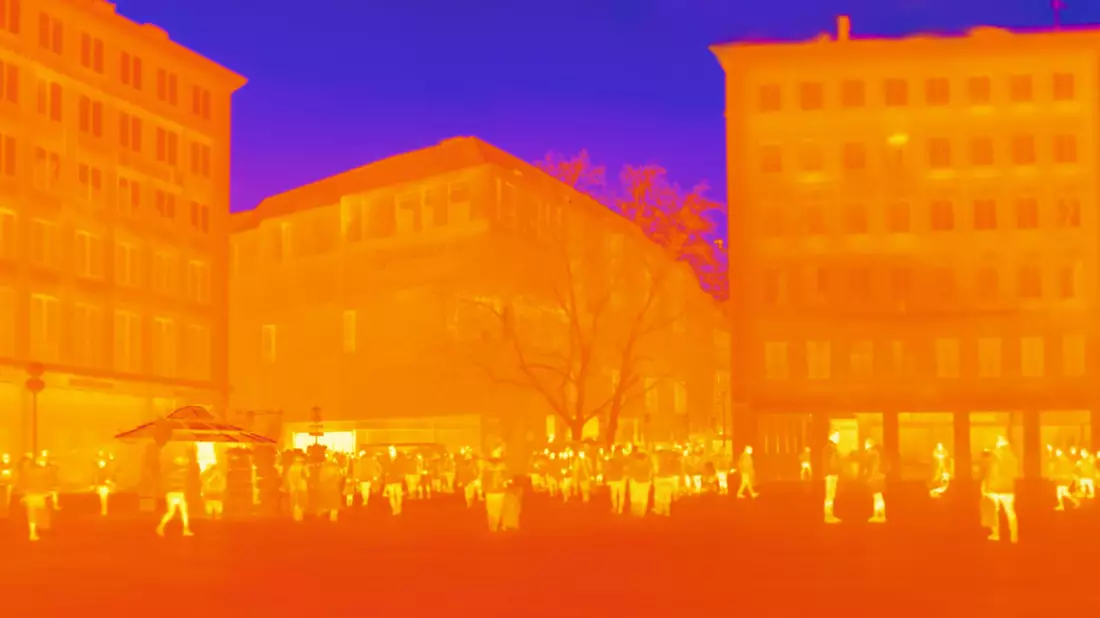 Wie müssen Gebäude und städtische Infrastruktur angepasst an den Klimawandel geplant werden, um die Temperaturen in Städten zu reduzieren? - Bild: Gustav Goetze/Stresstest/dpa