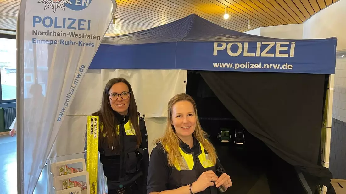 POL-EN: Ennepetal: Ranzenparty- Polizei berät zum Thema Dunkelheit - Bild: presseportal.de