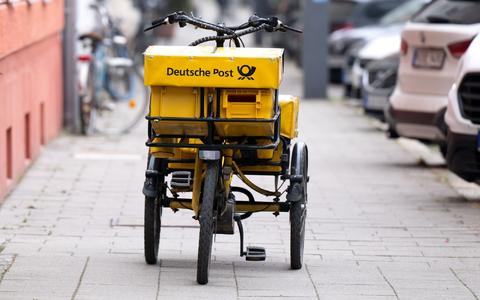 Verdi und die Deutsche Post haben sich auf einen neuen Tarifvertrag geeinigt. (Archivbild) - Foto: Sven Hoppe/dpa